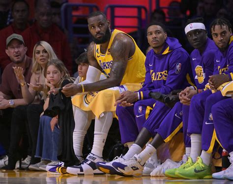 los angeles lakers betting.